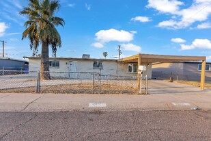 1908 E Lynne Ln in Phoenix, AZ - Building Photo