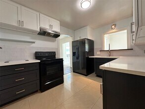 3809 Wentworth St in Houston, TX - Foto de edificio - Building Photo