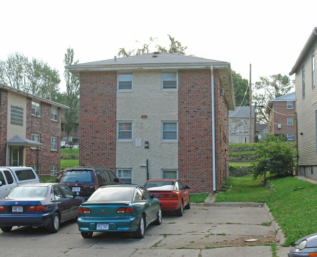 1021 S 31st St in Omaha, NE - Foto de edificio - Building Photo