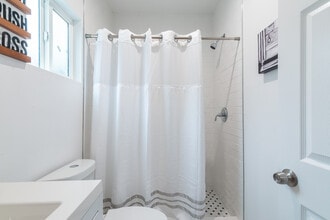 6065 Amos Ave in Lakewood, CA - Building Photo - Building Photo