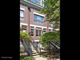 1354 S Indiana Pkwy in Chicago, IL - Building Photo