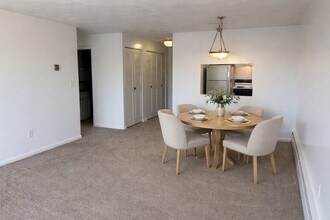 2 Victory Rd in Lynn, MA - Foto de edificio - Building Photo