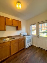 4809 Midwood Ave in Baltimore, MD - Building Photo - Building Photo