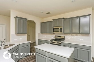 8908 Finn Ln in Fort Worth, TX - Foto de edificio - Building Photo