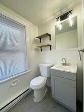 27 W James St, Unit Apt 2 in Lancaster, PA - Building Photo - Building Photo