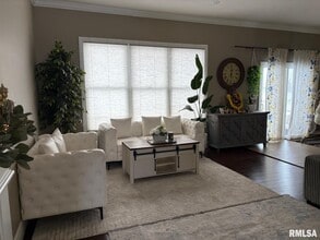 2812 Castlerock Ridge in Springfield, IL - Building Photo - Building Photo