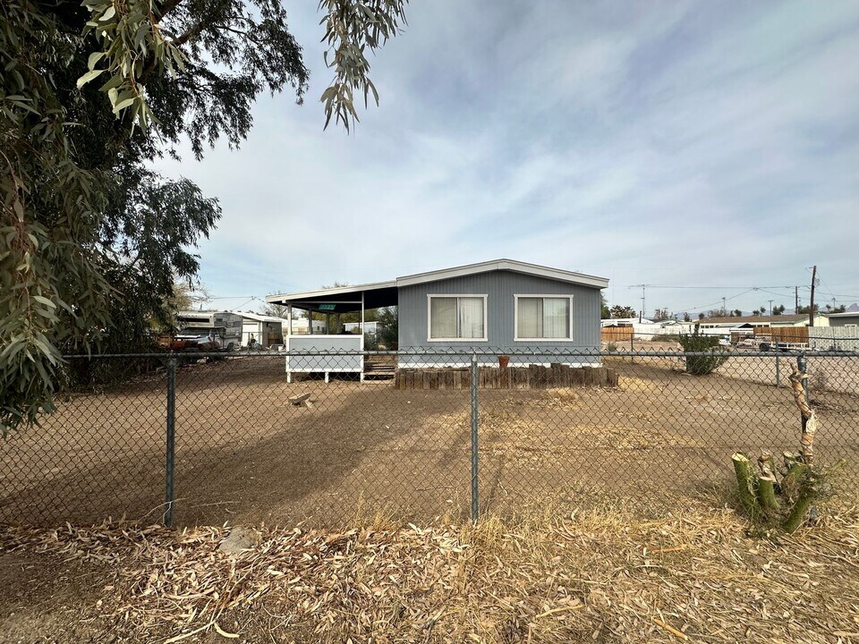 2223 Mustang Dr in Mohave Valley, AZ - Building Photo