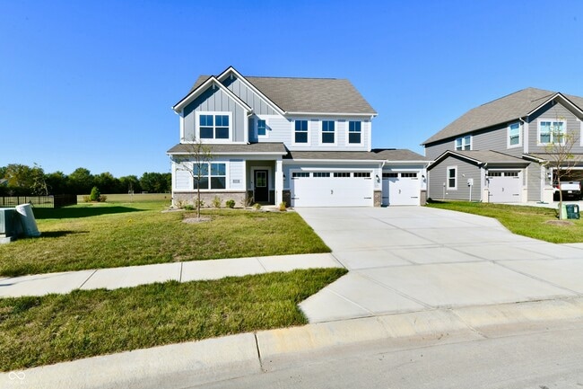 8244 E US Hwy 36 in Avon, IN - Building Photo - Building Photo