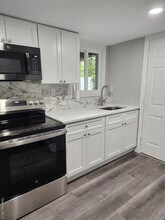 27 Estates Ln in Shoreham, NY - Building Photo - Building Photo