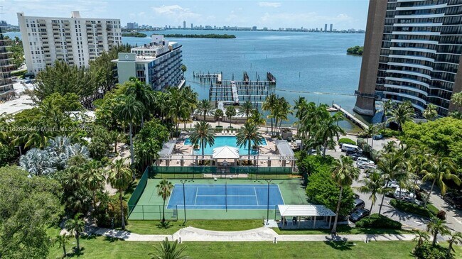 770 NE 69th St in Miami, FL - Building Photo - Building Photo
