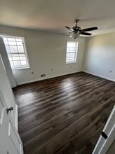 8004 Community Dr in Manassas, VA - Building Photo - Building Photo