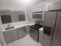 3396 Foxcroft Rd, Unit 106 in Miramar, FL - Building Photo - Building Photo