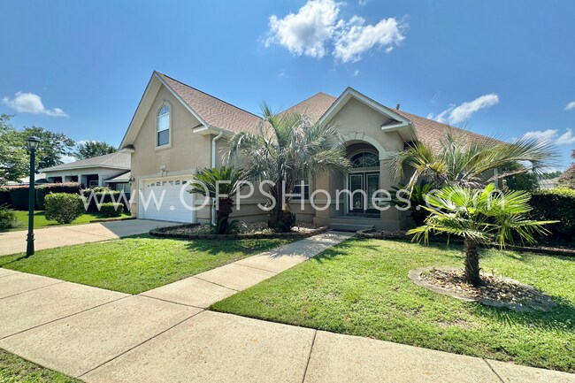 4611 Chanan Dr in Crestview, FL - Building Photo - Building Photo