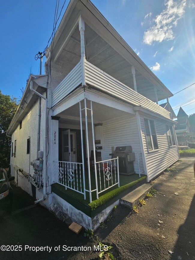 2046 N Main Ave in Scranton, PA - Building Photo - Building Photo