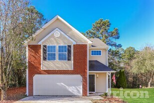 2241 Tuley Dr in Douglasville, GA - Building Photo