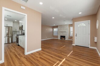 8053 Altavan Ave in Los Angeles, CA - Building Photo - Building Photo