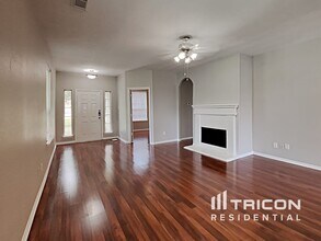 28818 Hidden Cove Dr in Magnolia, TX - Building Photo - Building Photo