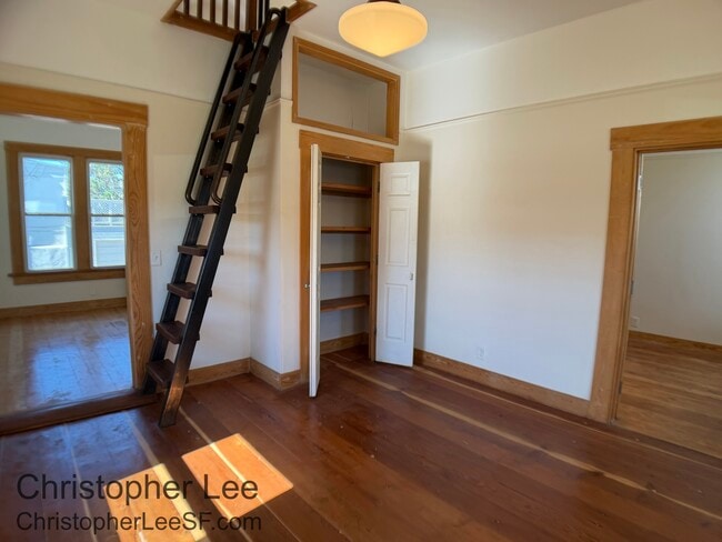 710 Henry St in Oakland, CA - Building Photo - Building Photo