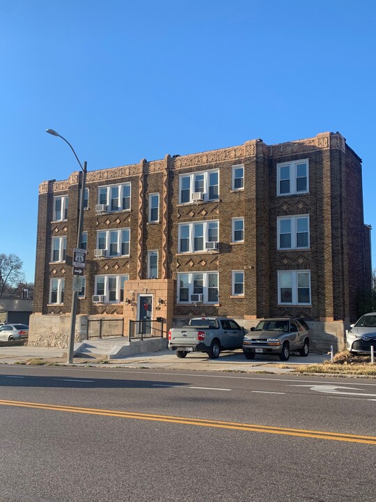 4061 Gravois Ave in St. Louis, MO - Building Photo