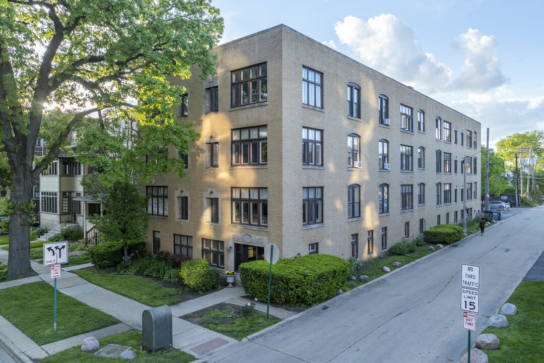 1136 Ontario St in Oak Park, IL - Foto de edificio