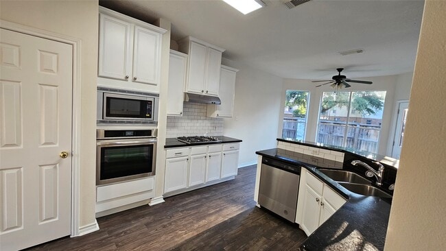 2202 Cherry Hill Ct in Richmond, TX - Building Photo - Building Photo