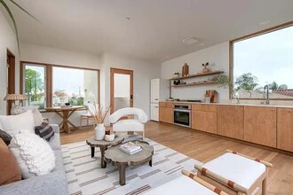 3764 Pershing Ave, Unit 3 in San Diego, CA - Foto de edificio - Building Photo