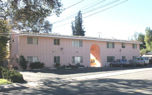 Oak Apartments in Ojai in Ojai, CA - Building Photo - Building Photo