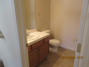 1324 Scotch Pine Way in Gardnerville, NV - Building Photo - Building Photo