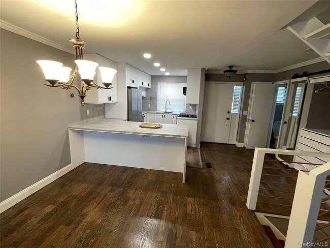 18 Brewster Woods Dr in Brewster, NY - Building Photo - Building Photo