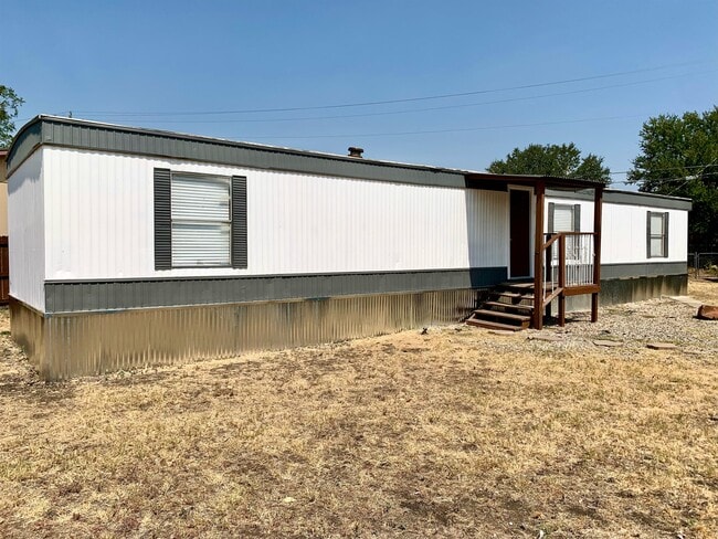 property at 8472 Preston N Dr