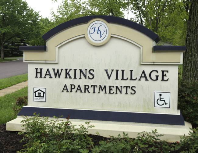 Hawkins Village Apartments in Fenton, MO - Building Photo - Building Photo