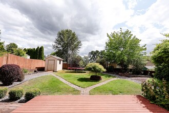 732 NE 42nd Cir in Camas, WA - Building Photo - Building Photo