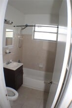 915 NW 5th St in Fort Lauderdale, FL - Building Photo - Building Photo