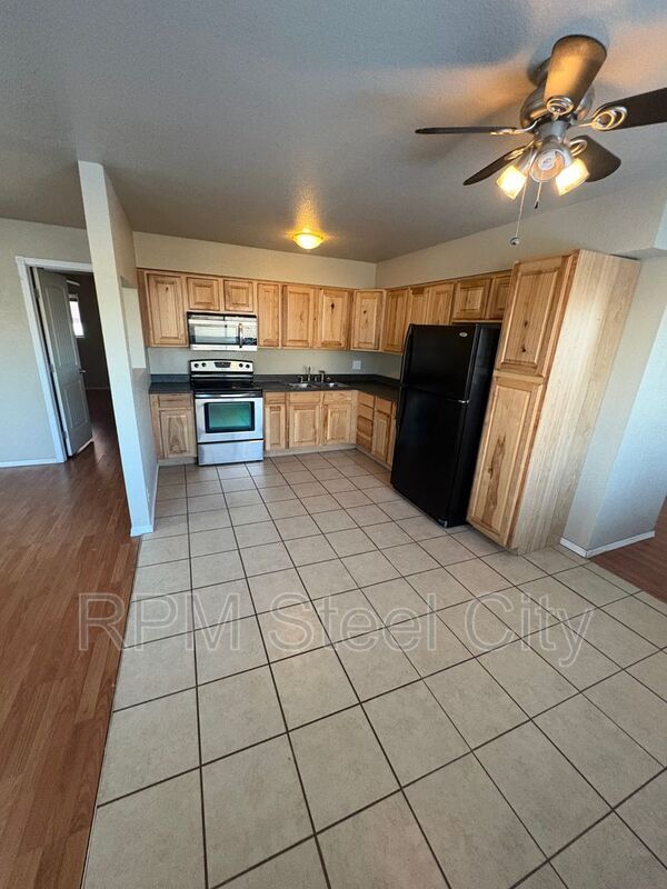 1926 E 15th St in Pueblo, CO - Building Photo - Building Photo