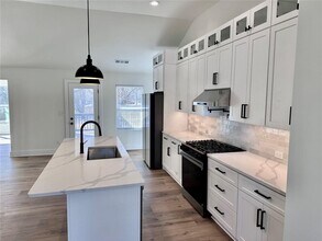 5140 Tilly Mill Rd in Dunwoody, GA - Building Photo - Building Photo