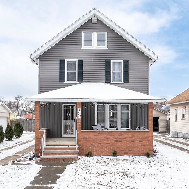 30 20th St SW Rentals in Barberton, OH