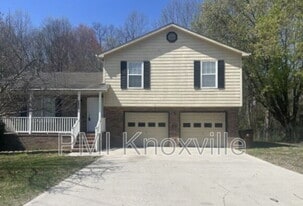 2623 Crestpark Rd in Knoxville, TN - Building Photo