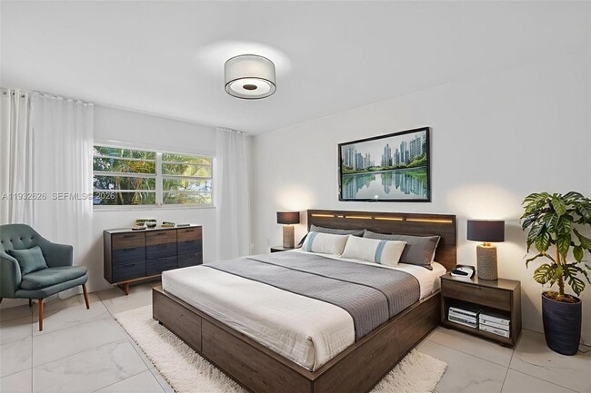 property at 1239 Mariposa Ave