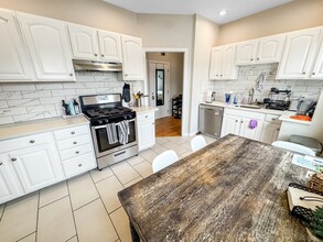 107 Columbia St, Unit 3 in Cambridge, MA - Building Photo - Building Photo