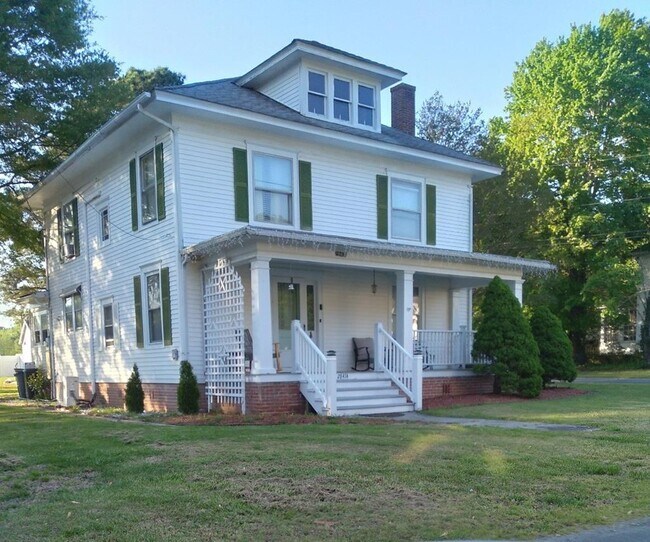 property at 28414 Woodland Ave