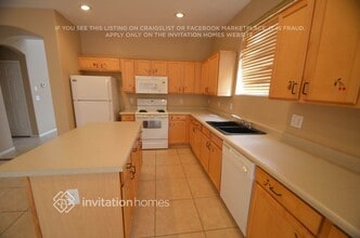 3837 W Darrow St in Phoenix, AZ - Foto de edificio - Building Photo