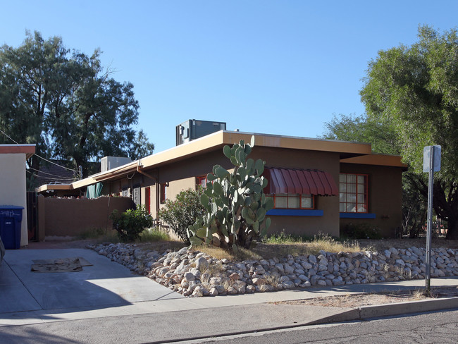 2144-2148 E 2nd St in Tucson, AZ - Foto de edificio - Building Photo