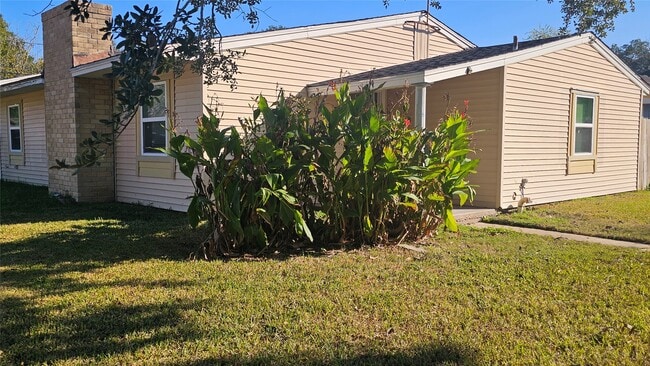 1202 Dyer Ave in Rosenberg, TX - Building Photo - Building Photo