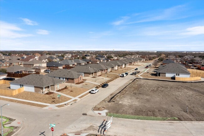 Boardwalk Heights in Lancaster, TX - Building Photo - Building Photo