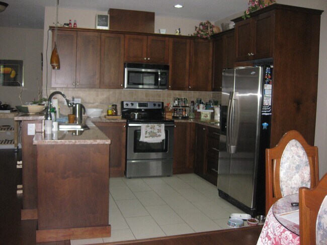 14333-14104 104 Ave in Surrey, BC - Building Photo - Building Photo