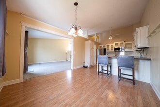 6045 Covington Terrace in Minnetonka, MN - Building Photo - Building Photo