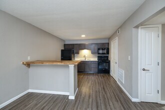 Arbor Village Apartments in Ferguson, MO - Building Photo - Interior Photo