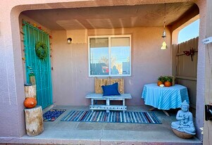 2248 Matthew Ave in Albuquerque, NM - Building Photo