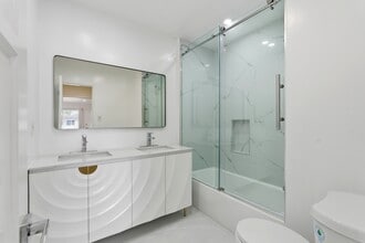 356 S Rexford Dr in Beverly Hills, CA - Building Photo - Building Photo