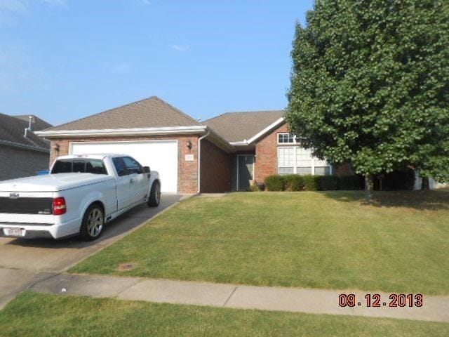 property at 504 SW Maidstone Ave